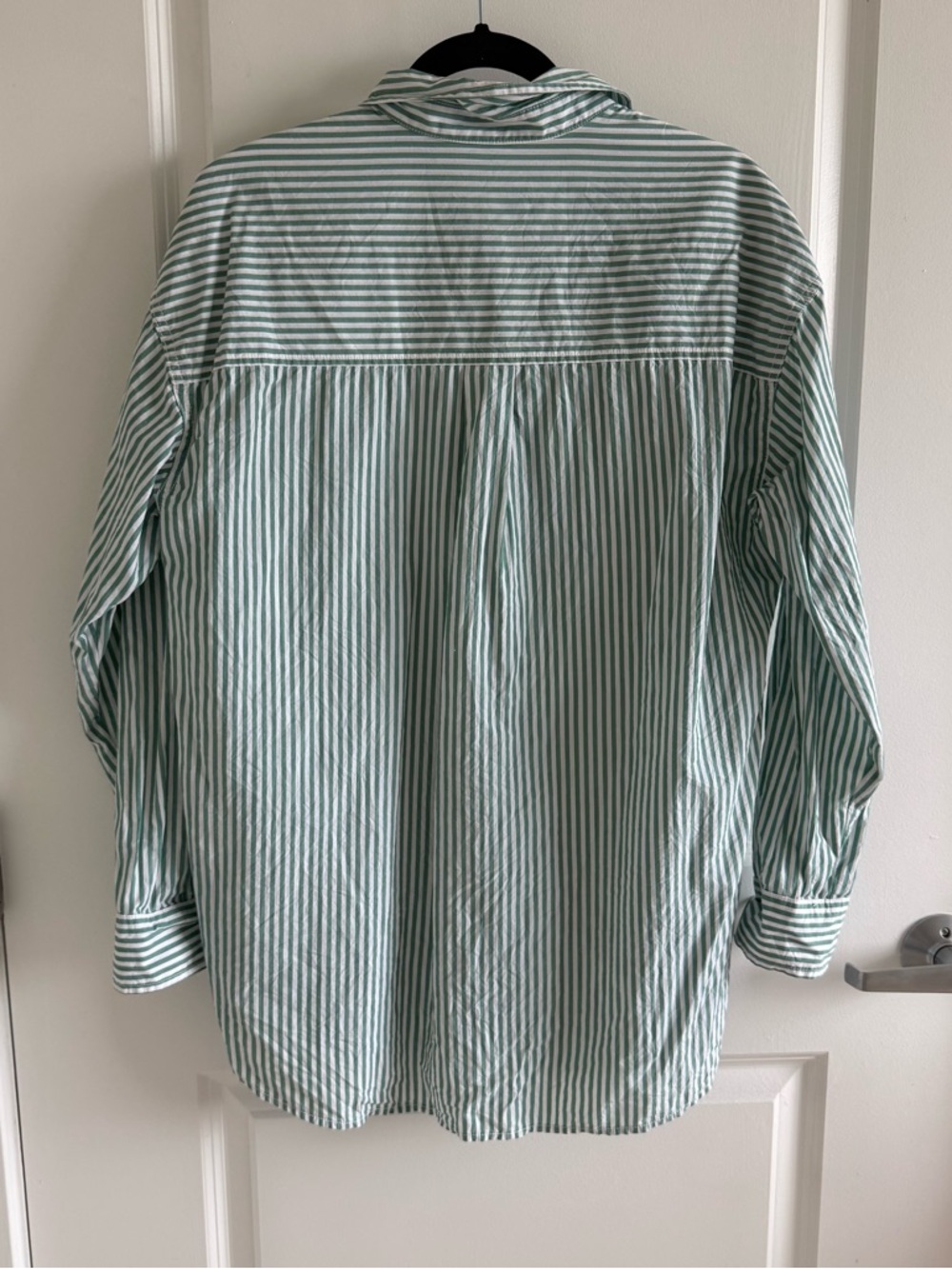 Universal Thread Oversized Button Down - Picture 2 of 5
